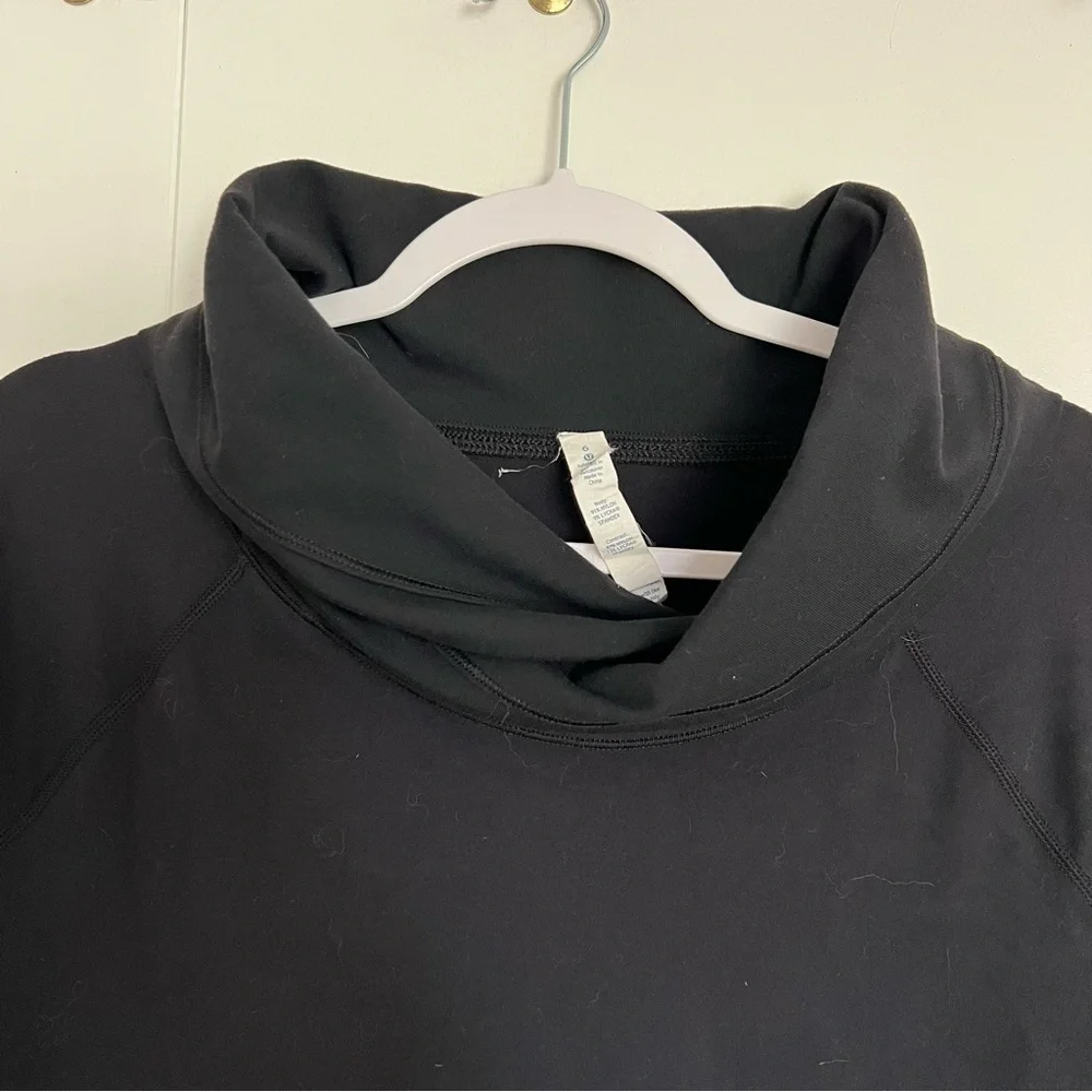 Lululemon Healthy Heart Pullover Crossover Cowl Neck Black size 6